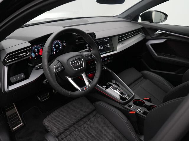 Audi A3 SPORTBACK 35 TFSI 150 pk S-tronic S edition / S-Line | Panoramadak | Sonos | Achteruitrijcamera | Stoelverwarming
