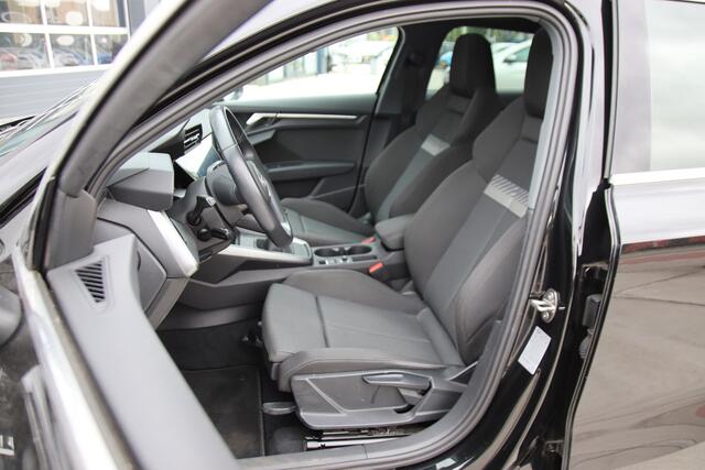 Audi A3 SPORTBACK 30 TFSI Business edition Pano, Viritueel, Clima, Nl auto Zomer aanbieding!