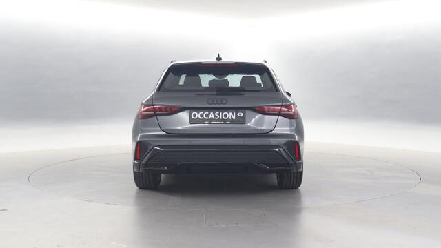 Audi A3 SPORTBACK 30 TFSI 115pk S Edition S-Tronic / Navigatie / Adaptive Cruise / Parkeersensoren