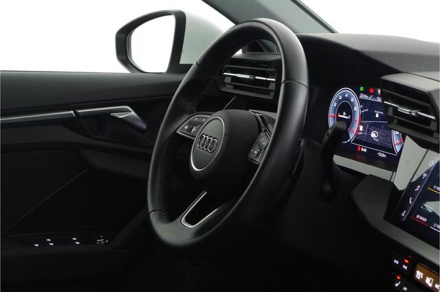 Audi A3 SPORTBACK 35 TFSI Business edition 150pk/Nieuw type/Keyless/Trekhaak/Full-LED/Stoelverwarming...