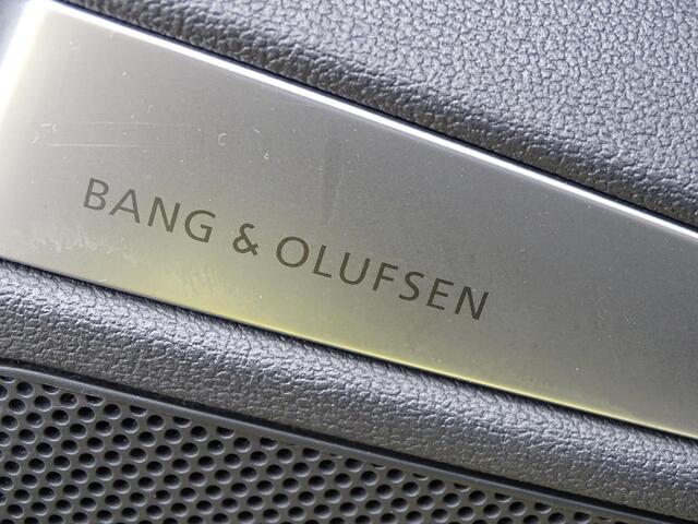 Audi A3 SPORTBACK competition 40 tfsi E-TRON|RS3 STOELEN|NAVIGATIE|LED MATRIX KOPLAMPE/ACHTERLICHTEN|19 INCH VELGEN|BANG & OLUFSEN|STOELVERWARMING|3X S-LINE