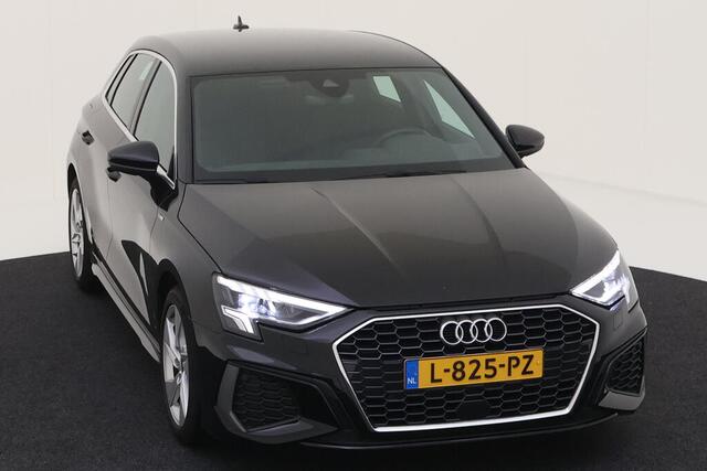 Audi A3 SPORTBACK 30 TFSI S edition / Navigatie / 17 Inch / Climate control /