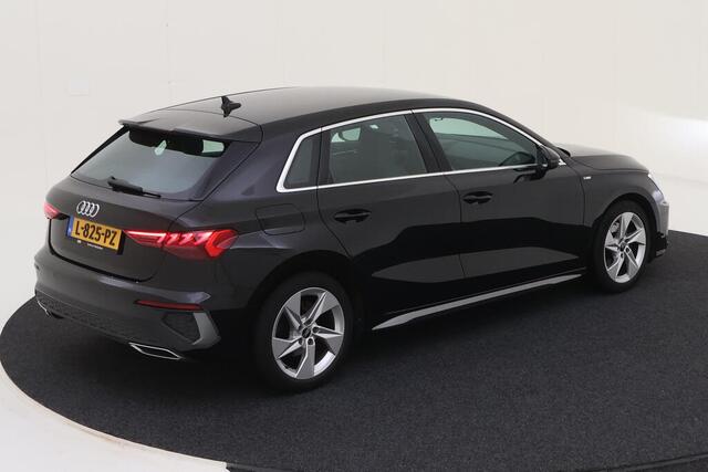 Audi A3 SPORTBACK 30 TFSI S edition / Navigatie / 17 Inch / Climate control /