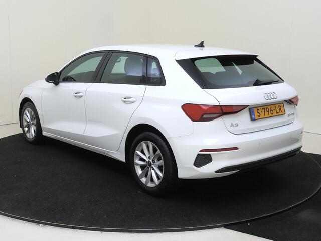 Audi A3 SPORTBACK 30 TFSI Attitude | CarPlay | Draadloze telefoonlader | Cruise control | Virtual cockpit | Parkeersensoren achter | Lane- en frontassist |