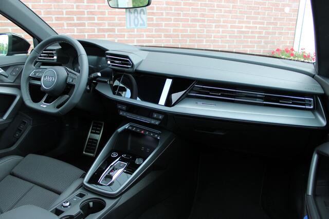 Audi A3 SPORTBACK 45 TFSI e 272PK S edition Competition |PANO-DAK|ELEK-STOEL|MATRIX-LED|ELEK-ACHTERKLEP