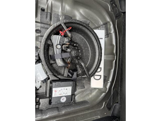 Audi A3 SPORTBACK 30 TFSI Business edition Automaat/VTcockpit/Trekhaak/Led/Cruise/PDC