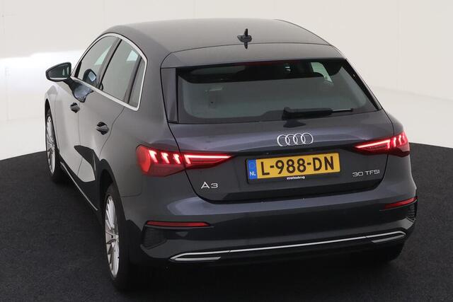 Audi A3 SPORTBACK 30 TFSI Business edition LED, Navigatie, Climate control, lichtmetalen velgen