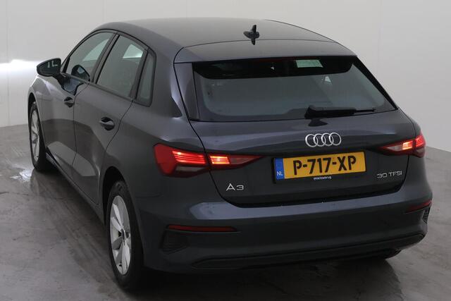 Audi A3 SPORTBACK 30 TFSI 110pk Pro Line / Climate Control / App Connect / Parkeersensoren Achter / 16" LMV