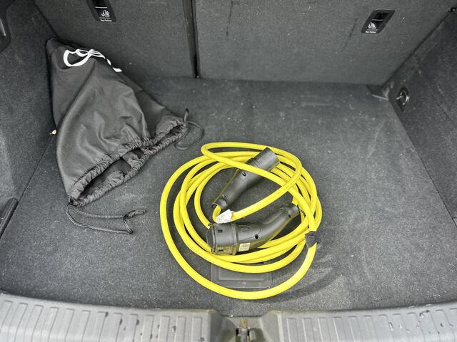 Audi A3 SPORTBACK 40 TFSI e Edition | PLUG-IN Hybride 204 PK | Stoelverwarming | Drive Select | Navi | Apple CarPlay | Adaptive Cruise | Rijklaar geleverd met 12 mnd BOVAG garantie