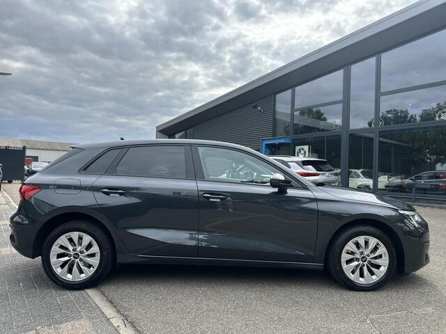Audi A3 SPORTBACK 40 TFSI e Edition | PLUG-IN Hybride 204 PK | Stoelverwarming | Drive Select | Navi | Apple CarPlay | Adaptive Cruise | Rijklaar geleverd met 12 mnd BOVAG garantie