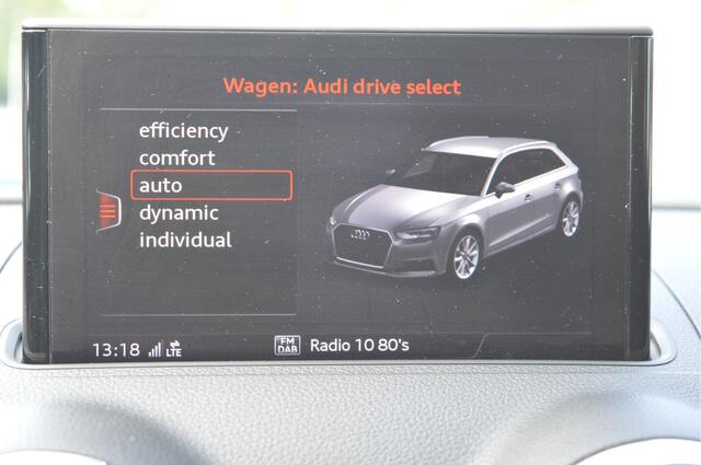 Audi A3 SPORTBACK 35 TFSI Sport S Line Ed. Nap / Virtual / Schuifdak /