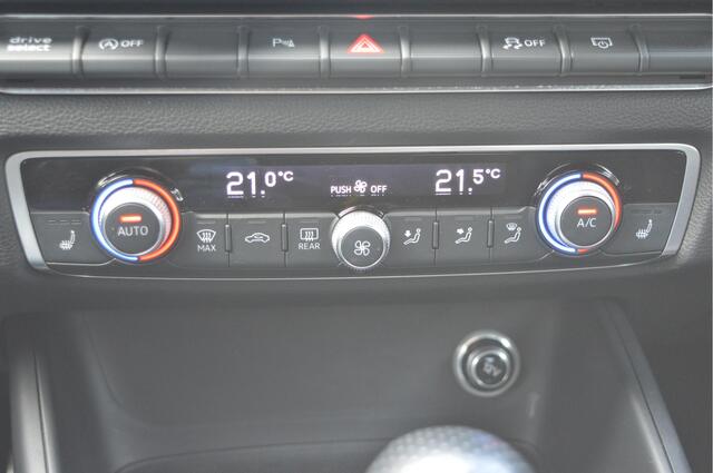 Audi A3 SPORTBACK 35 TFSI Sport S Line Ed. Nap / Virtual / Schuifdak /