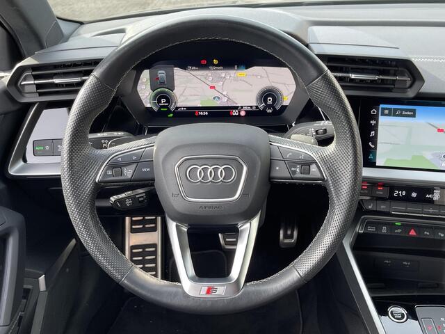 Audi A3 SPORTBACK 40 TFSI e S edition Competition 18"/B&O/Elektrische stoel + memory/Camera/Trekhaak/Keyless/Matrix LED/Adaptieve cruise/Elektrische klep/Stoelverwarming/Keyless