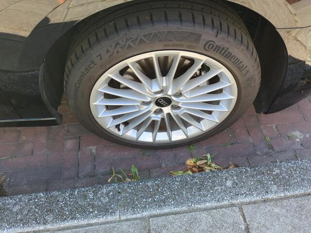 Audi A3 SPORTBACK 30 TFSI 110pk S-Tronic Advanced edition / LED / Navigatie / Climate Control / Parkeersensoren Achter / 17" LMV