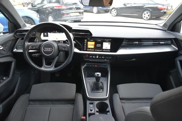 Audi A3 SPORTBACK 30 TDI Advanced edition