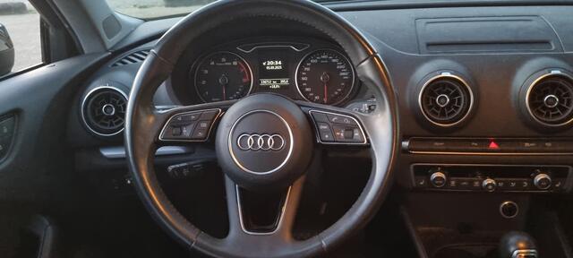 Audi A3 SPORTBACK 30 TFSI Pro Line | Zeer Nette Staat!| Dealeronderhouden | AUTOMAAT | Stoelverwarming | 2 Sleutels | Parkeersensoren |