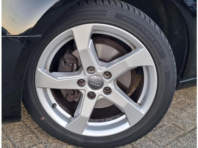 Audi A3 SPORTBACK 30 TFSI Pro Line | Zeer Nette Staat!| Dealeronderhouden | AUTOMAAT | Stoelverwarming | 2 Sleutels | Parkeersensoren |