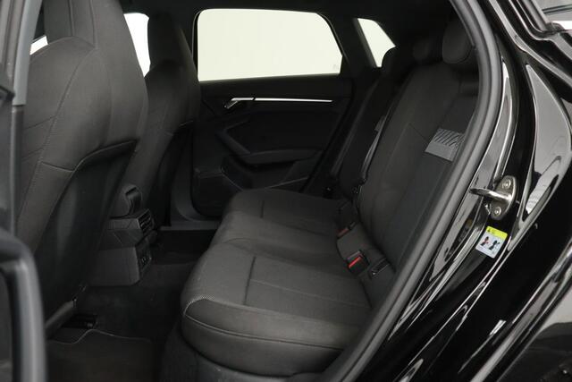 Audi A3 SPORTBACK 30 TFSI Business edition | Adaptive Cruise | Stoelverwarming | Trekhaak | Carplay | Full LED | PDC | Navigatie