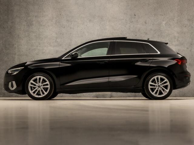 Audi A3 SPORTBACK 30 TFSI Sport Automaat (SCHUIFDAK, APPLE CARPLAY, GROOT NAVI, ADAPTIVE CRUISE, SFEERVERLICHTING, GETINT GLAS, SPORTSTOELEN, DAKRAILS, LED KOPLAMPEN, NIEUWSTAAT)