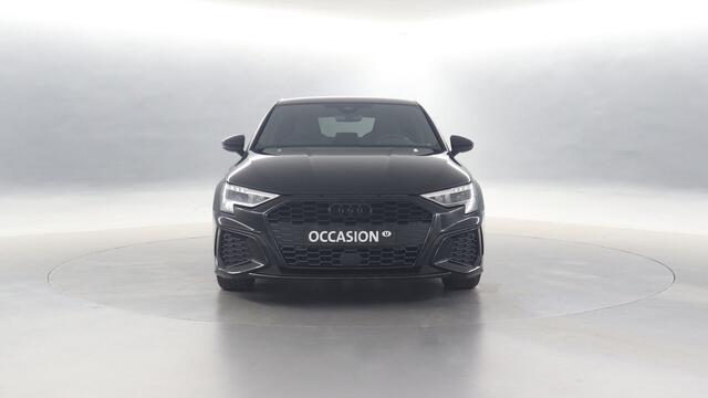 Audi A3 SPORTBACK 35 TFSI 150pk S Edition S-Tronic / Navigatie / Adaptive Cruise Control / Parkeersensoren