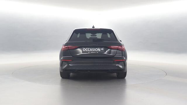 Audi A3 SPORTBACK 35 TFSI 150pk S Edition S-Tronic / Navigatie / Adaptive Cruise Control / Parkeersensoren