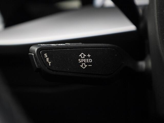 Audi A3 SPORTBACK 35 TFSI/150PK Advanced · Navigatie · Stoelverwarming · Parkeersensoren