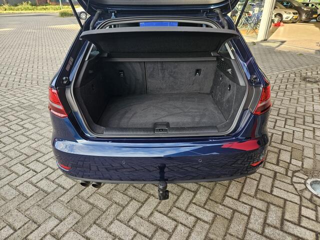 Audi A3 SPORTBACK 1.5 TFSI 150pk S-tronic CoD | Navi | LMV | Trekhaak | Cruise