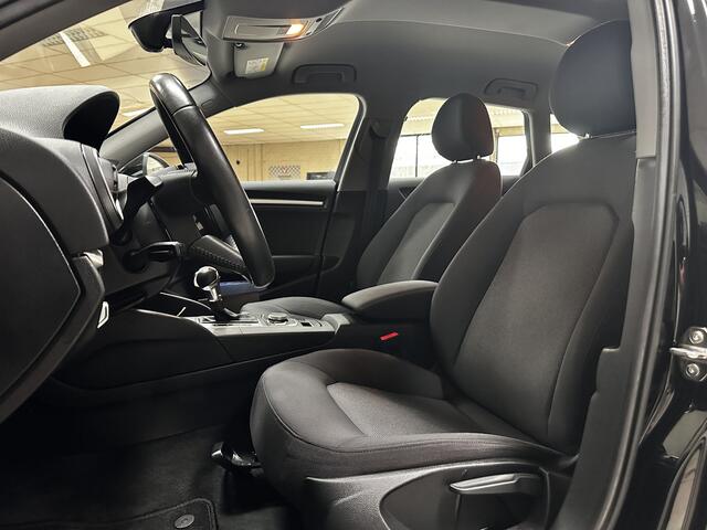 Audi A3 SPORTBACK 30 TFSI Pro Line/ Facelift/ Trekhaak/ Automaat/ Sportstuur/ LED Koplampen/ Navi/ Airco/ Cruise/ Elek. pakket/ Isofix/ Bluetooth/ Armsteun/ 16'' LMV/ PDC/ Chroom/ LED Dagrijverl.