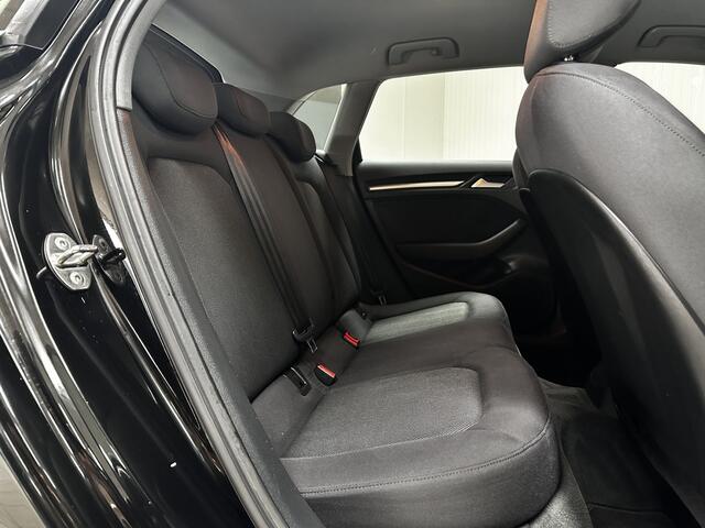 Audi A3 SPORTBACK 30 TFSI Pro Line/ Facelift/ Trekhaak/ Automaat/ Sportstuur/ LED Koplampen/ Navi/ Airco/ Cruise/ Elek. pakket/ Isofix/ Bluetooth/ Armsteun/ 16'' LMV/ PDC/ Chroom/ LED Dagrijverl.