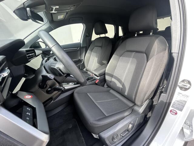 Audi A3 SPORTBACK 40 TFSI e Advance Edition Automaat / Trekgewicht 1.400 kg / PHEV / S-Line ext. / Navigatie / Apple carplay / Android Auto