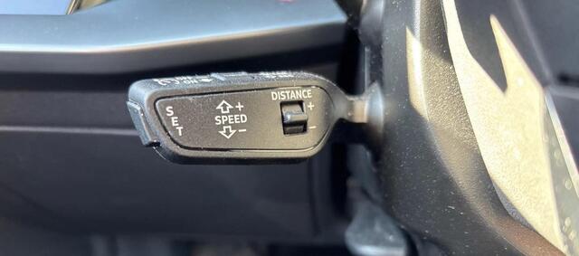 Audi A3 SPORTBACK 45 TFSI e S edition Competition | Afneembare Trekhaak | Dealer onderhouden | Verwacht |