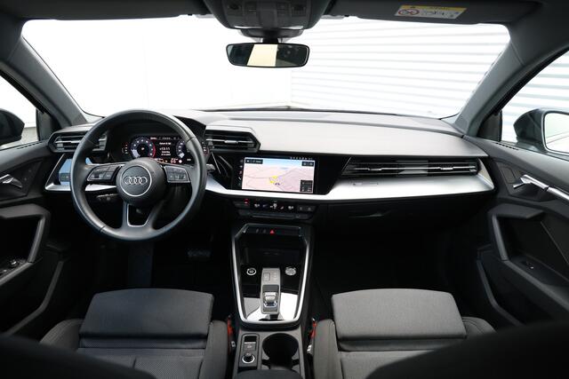 Audi A3 SPORTBACK 30 TFSI Black Edition Aut. NAP|Trekhaak|Sportst|Dynamisch|Virtual