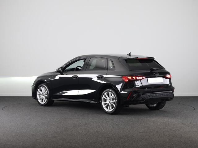 Audi A3 SPORTBACK 40 TFSI e S edition assistentiepakket driving + parking Plus, optiekpakket zwart plus, privacy glass
