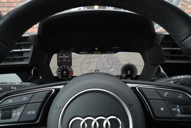 Audi A3 SPORTBACK 40 TFSI e S-LINE Achteruitrijcamera, Navigatie, Carplay