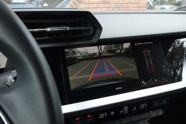 Audi A3 SPORTBACK 40 TFSI e S-LINE Achteruitrijcamera, Navigatie, Carplay