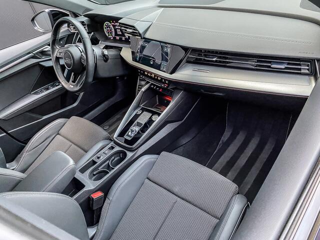 Audi A3 SPORTBACK 40 TFSIe 204PK S-Tronic 16.138KM! | S-LINE | AUDI SOUND | STOELVERWARING | KEYLESS | SFEERVERLICHTING |