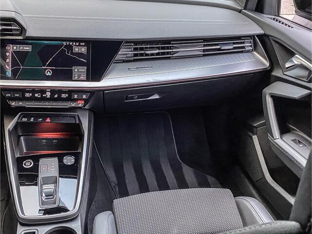 Audi A3 SPORTBACK 40 TFSIe 204PK S-Tronic 16.138KM! | S-LINE | AUDI SOUND | STOELVERWARING | KEYLESS | SFEERVERLICHTING |