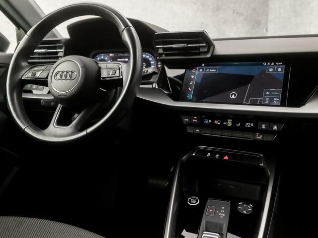Audi A3 SPORTBACK 30 TFSI Sportline Automaat (APPLE CARPLAY, GROOT NAVI, CLIMATE, GETINT GLAS, SPORTSTOELEN, CRUISE, MATRIX LED, PARKEERSENSOREN, NIEUWSTAAT)