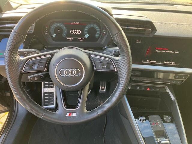 Audi A3 SPORTBACK 35 TFSI S-Line edition