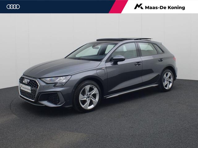 Audi A3 SPORTBACK 40 TFSIe 150kW/204PK S Line · Panoramadak · Leder · Camera · Stoelverwarming