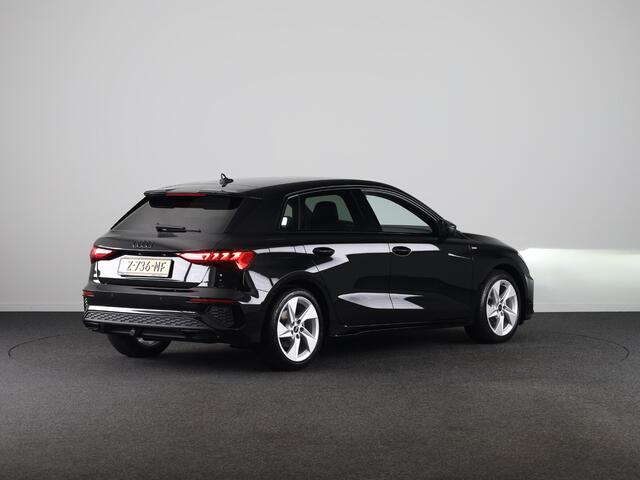 Audi A3 SPORTBACK 35 TFSI S edition | Verlengde Garantie | Optiek zwart pakket | Parkeersensoren achterzijde | Afneembare trekhaak |