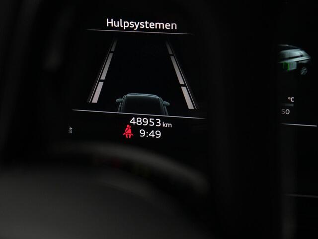 Audi A3 SPORTBACK 40 TFSI e 204 pk S-tronic S edition / S-Line | Panoramadak | Stoelverwarming | Navigatie | Parkeersensoren voor/achter