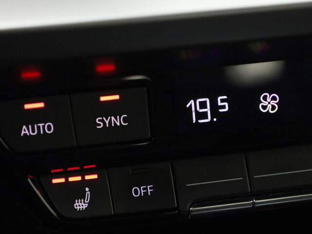 Audi A3 SPORTBACK 40 TFSIe 150kW/204PK S Line · Stoelverwarming · Virtual Cockpit · Keyless · Navigatie