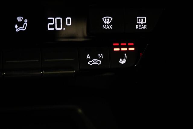 Audi A3 SPORTBACK 45 TFSI e S edition Competition | HALF LEDER | STOELVERWARMING | ACC | KEYLESS | 18"