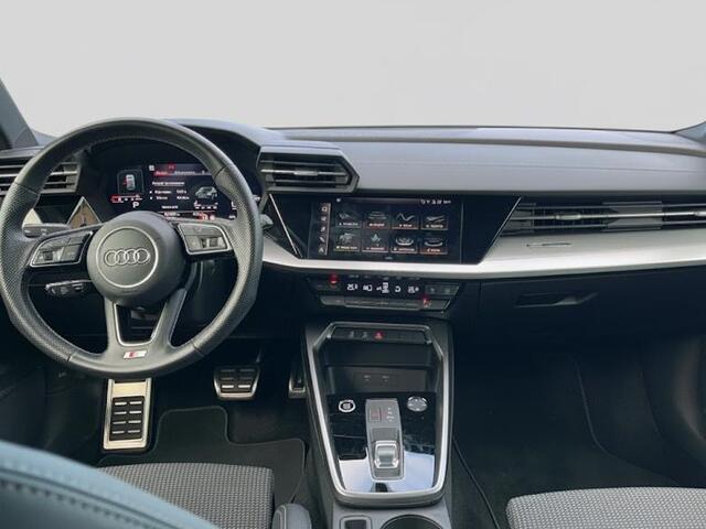 Audi A3 SPORTBACK 30 TFSI S edition 110pk S-Tronic | Navigatie | 17 inch lichtmetalen velgen | Apple Carplay/- Android auto | Full led koplampen