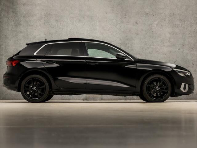 Audi A3 SPORTBACK 30 TFSI Sport Automaat (SCHUIFDAK, BLACK EDITION, APPLE CARPLAY, GROOT NAVI, ADAPTIVE CRUISE, SFEERVERLICHTING, GETINT GLAS, SPORTSTOELEN, DAKRAILS, LED KOPLAMPEN, NIEUWSTAAT)