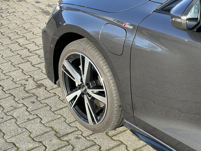Audi A3 SPORTBACK 40 TFSI e S-Line Panodak / Adapt. Cruise / Elektrische Klep / 19 Inch / Carplay