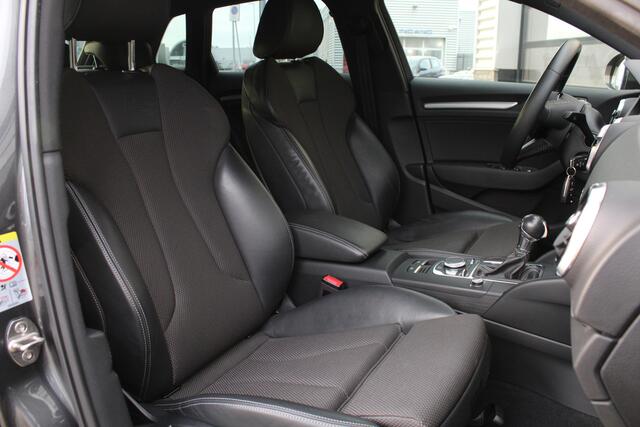 Audi A3 SPORTBACK 1.5 TFSI CoD Sport S-Line Edition / Led / Navigatie / N.A.P.