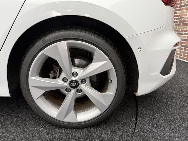 Audi A3 SPORTBACK 35 TFSI S-Line | Adaptieve cruise| Camera|