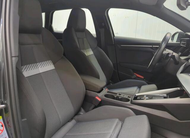 Audi A3 SPORTBACK 35 TFSI 150 pk Automaat Business Edition Navi Camera Sportstoelen Stoelverwarming Parkeersensoren v+a Led Koplampen Mild Hybride NL Auto 1e Eigenaar